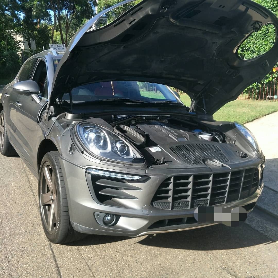 Mr LogBook mobile mechanic job